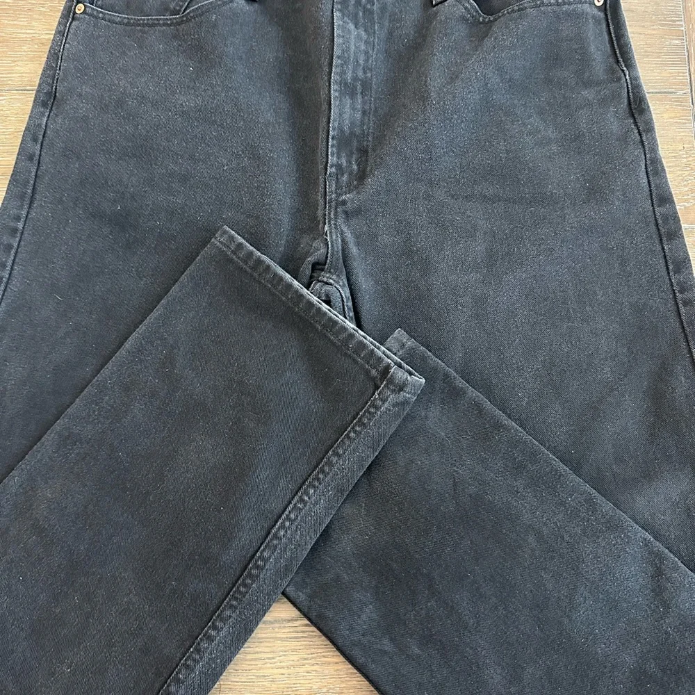 Levi's 505 Black Regular Fit Size 40x32 Gently Worn‎